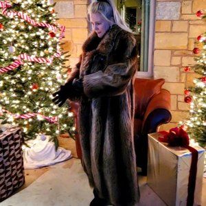 Gorgeous, Plush Full Length Raccoon Fur Coat